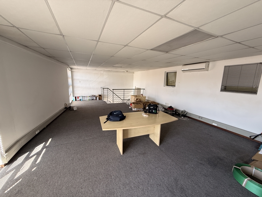 To Let Commercial Property for Rent in Beaconvale Western Cape